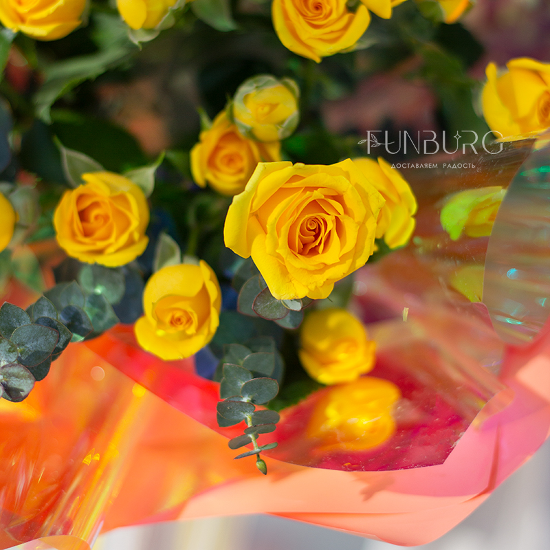 Букет кустовых роз «Лимонад»