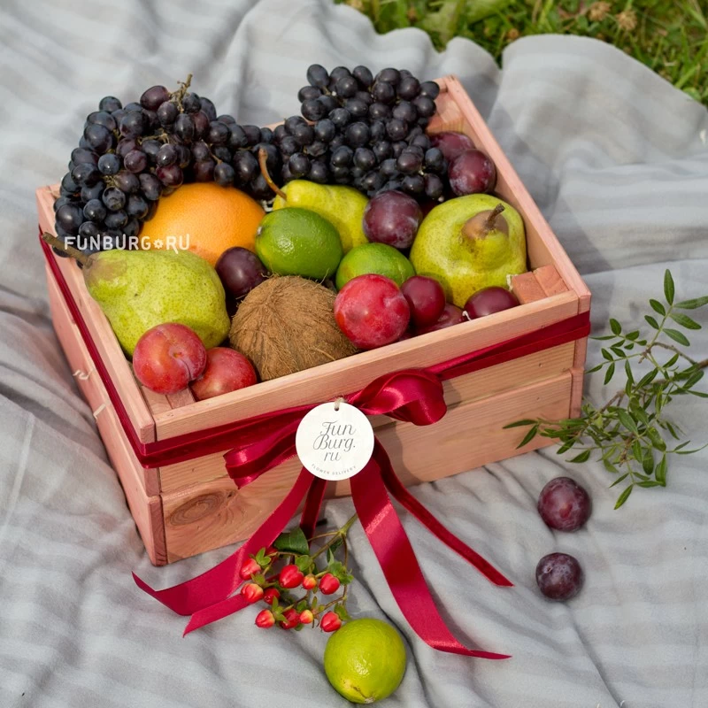 Подарочный ящик с фруктами №2