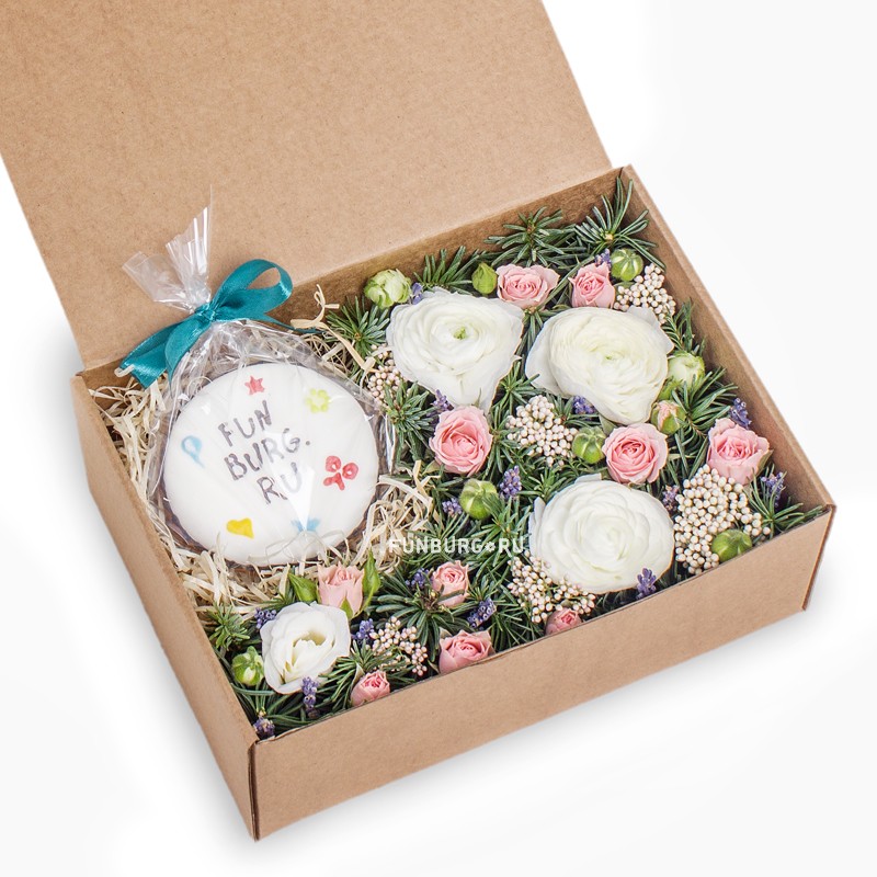 

Подарочный набор «Цветы и фирменный пряник»