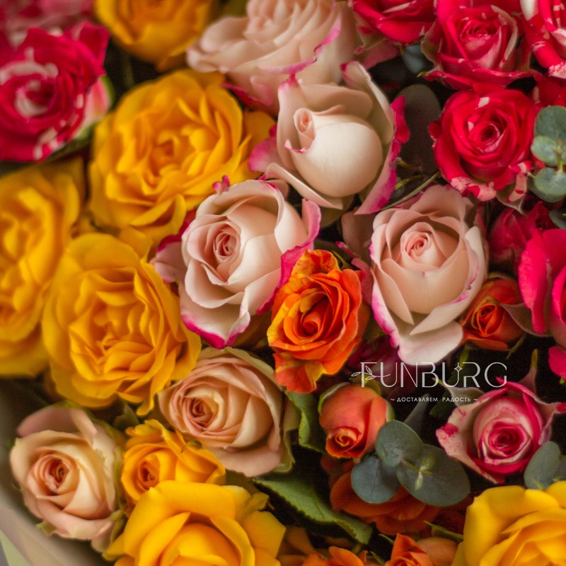 Букет кустовых роз «Калейдоскоп»