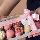 Набор клубники в белом шоколаде «Lovely» S