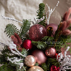 Цветы в шляпной коробке «Пряная вишня»