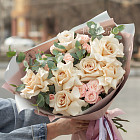 Дуобукет из французских и пионовидных роз