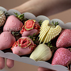 Набор клубники в белом шоколаде «Lovely» S