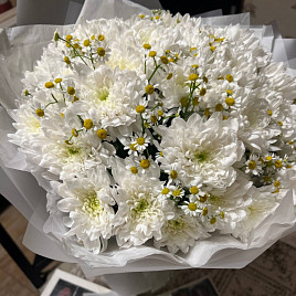 Дуобукет из ромашек и хризантем