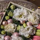 Композиция с макарунами «Морозные узоры»