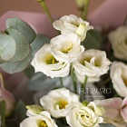 Букет из лилий и эустом «Вальс цветов»