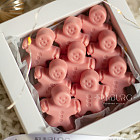 Пряничные человечки из бельгийского шоколада S (клубничный шоколад)