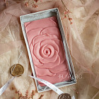 Шоколад ручной работы «Rose» (клубничный)