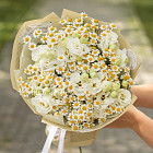 Дуобукет из эустомы и ромашек