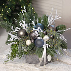 Цветы в шляпной коробке «Метелица»