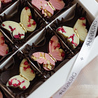 Шоколад ручной работы «Бабочки» L (белый, клубничный)