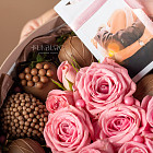 Композиция с клубникой в шоколаде «Mon Amour» (с фотографиями)