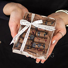 Набор шоколадных батончиков с гранатом и голубикой