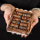 Набор шоколадных батончиков с гранатом и голубикой