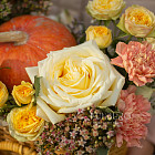 Корзина цветов «Дары осени»