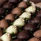 Набор клубники в шоколаде «Три шоколада»