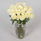 Белые розы Ivana