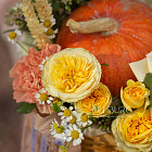 Корзина цветов «Дары осени»