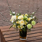 Композиция в вазе «Лимонный крем»