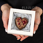 Сердце из бельгийского шоколада с гранатом