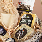 Подарочная корзина «Сырная» №3