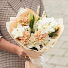 Букет с лилиями «Оригами»