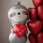 Набор: ходящий шар «Влюблённый ленивец» + связка сердец