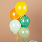 Маленькая фигура с цифрой «Сафари»