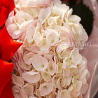 Букет из французских роз и гортензий «Ассоль»